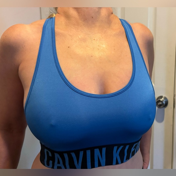 Calvin Klein - Intense Power Racerback Bralette - Medium - Picture 4 of 9